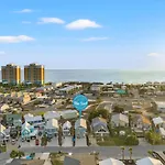 Spacious 4-Bed, 3-Bath Beach House - Sleeps 12 For The Perfect Getaway