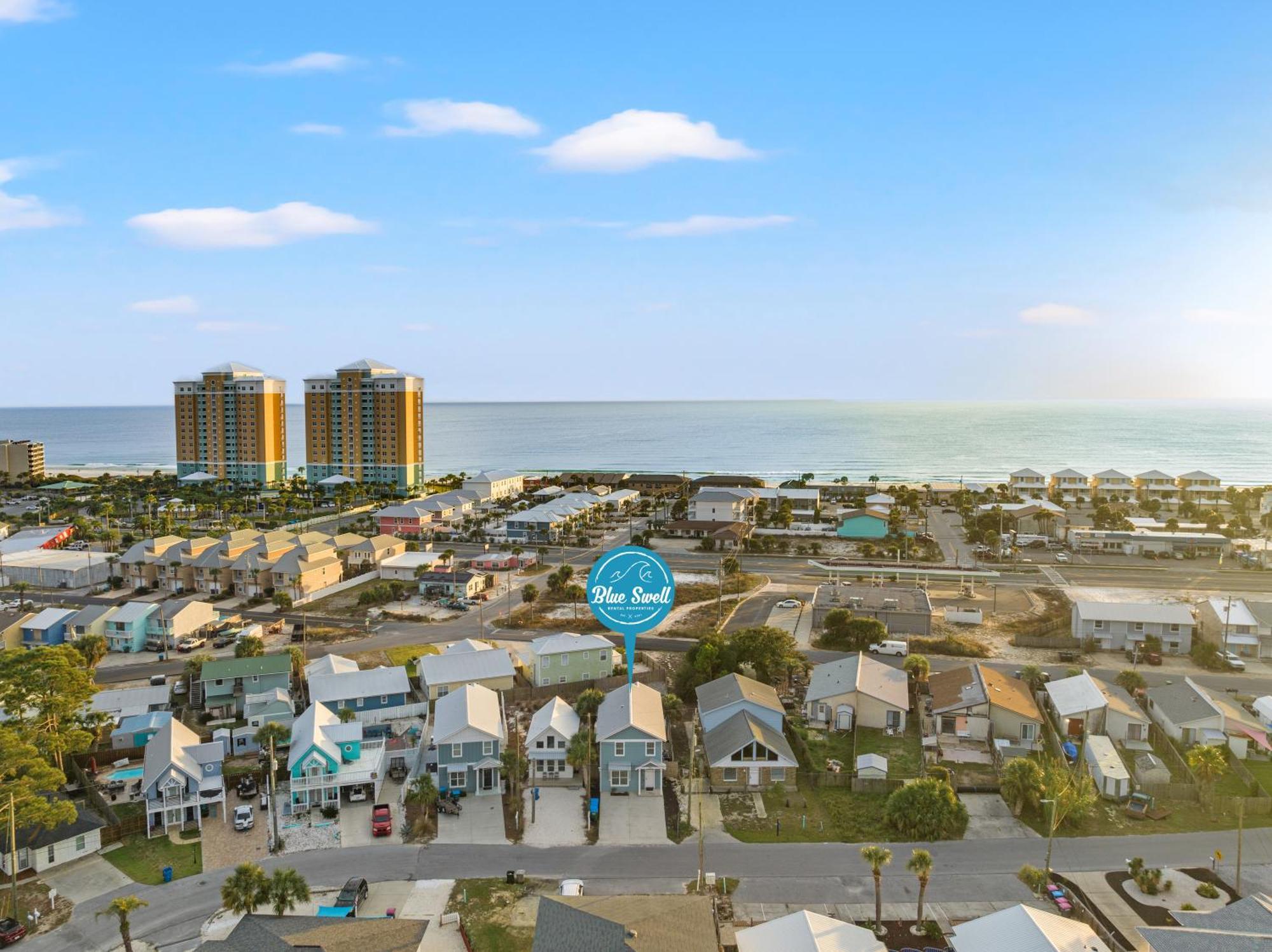 Spacious 4-bed, 3-bath House - Sleeps 12 For The Perfect Getaway *