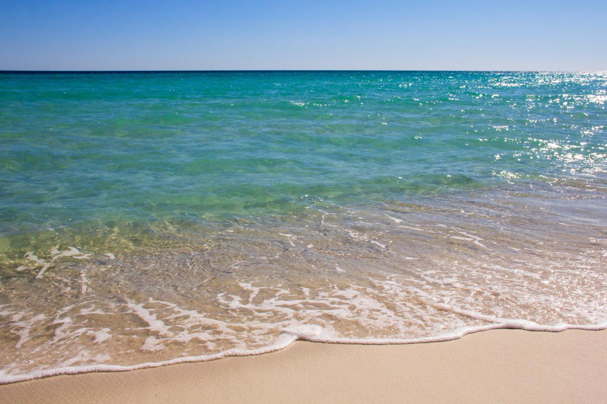 Spacious 4-bed, 3-bath House - Sleeps 12 For The Perfect Getaway Holiday home