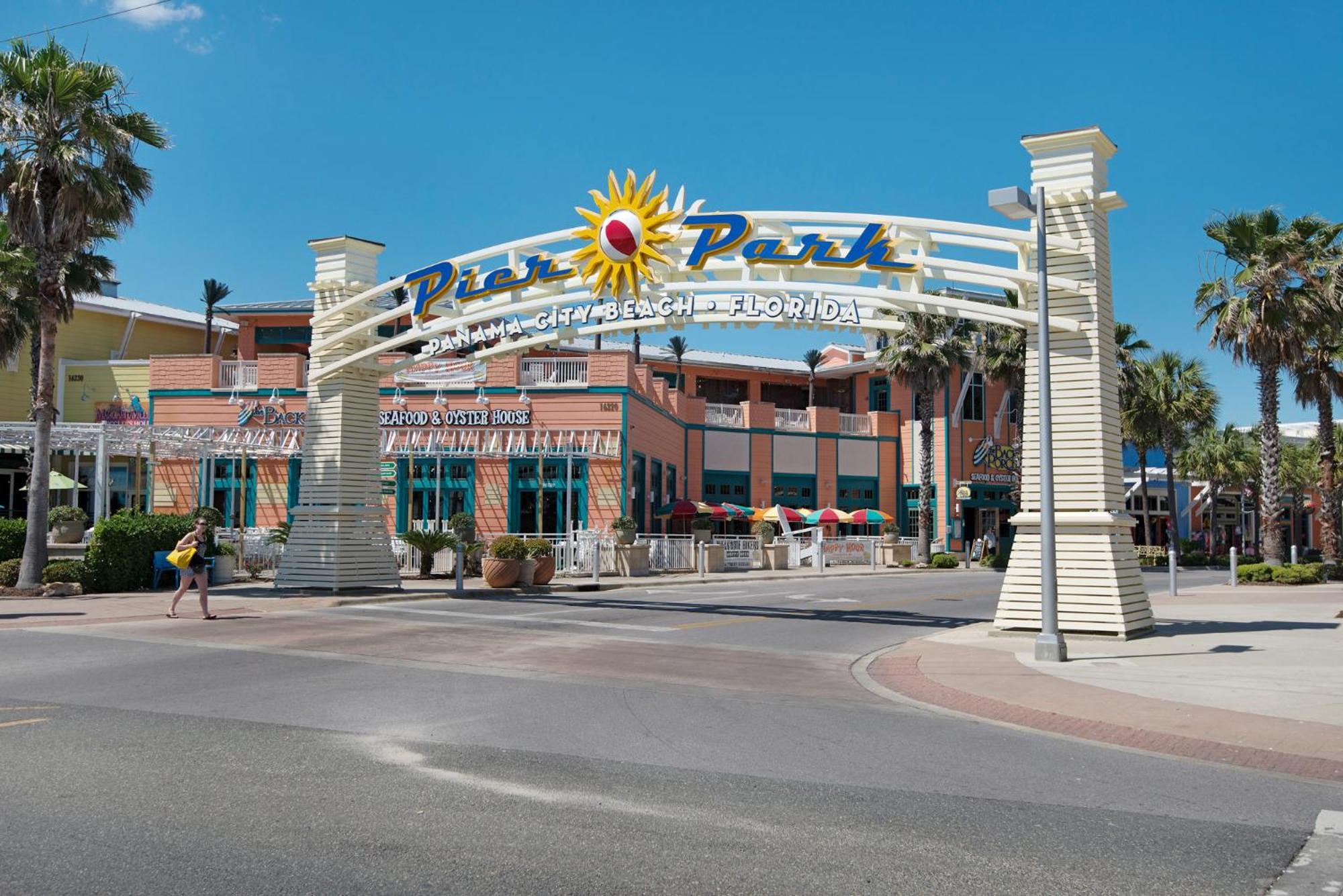 Spacious 4-bed, 3-bath House - Sleeps 12 For The Perfect Getaway * Panama City Beach