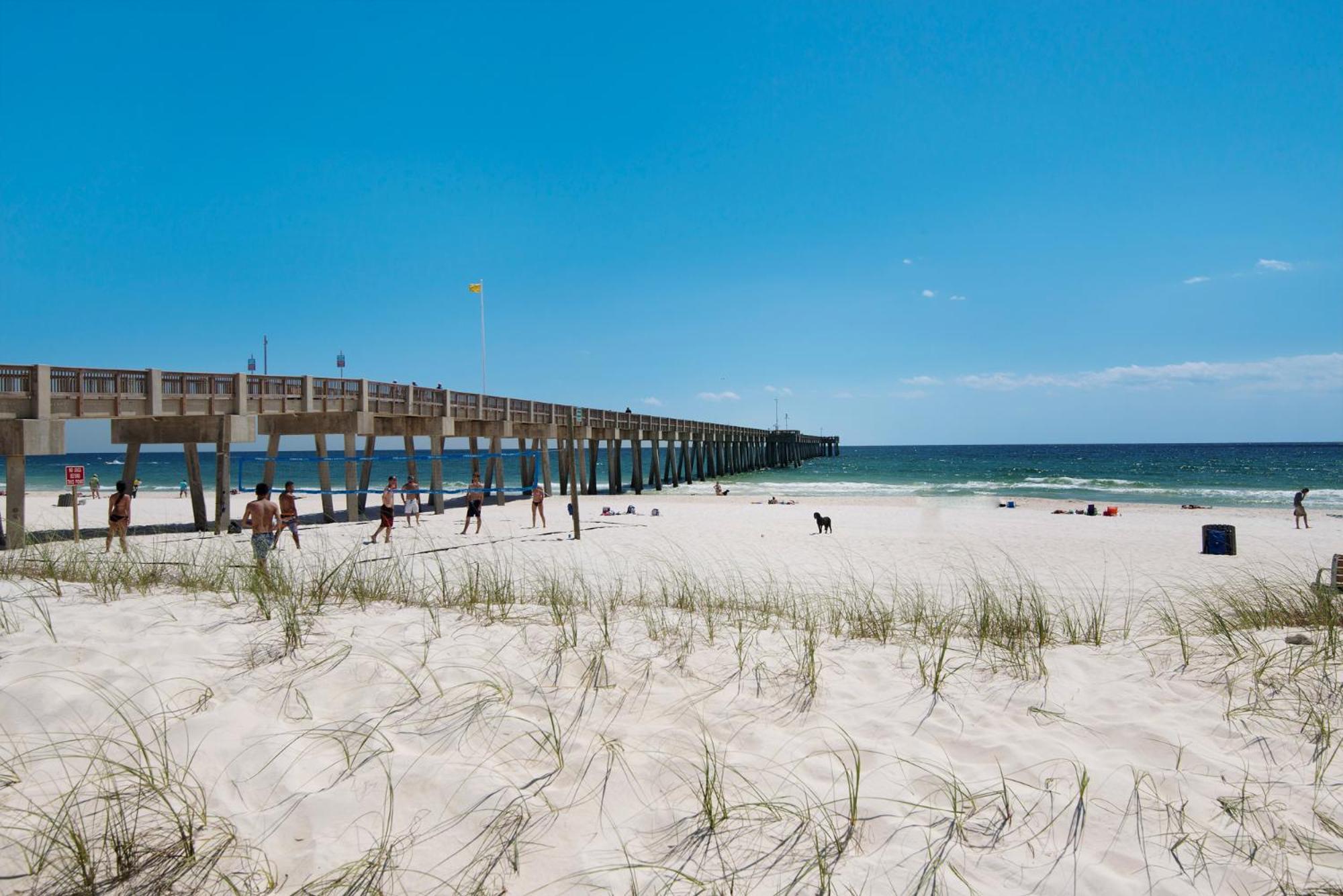 Spacious 4-bed, 3-bath House - Sleeps 12 For The Perfect Getaway * Panama City Beach
