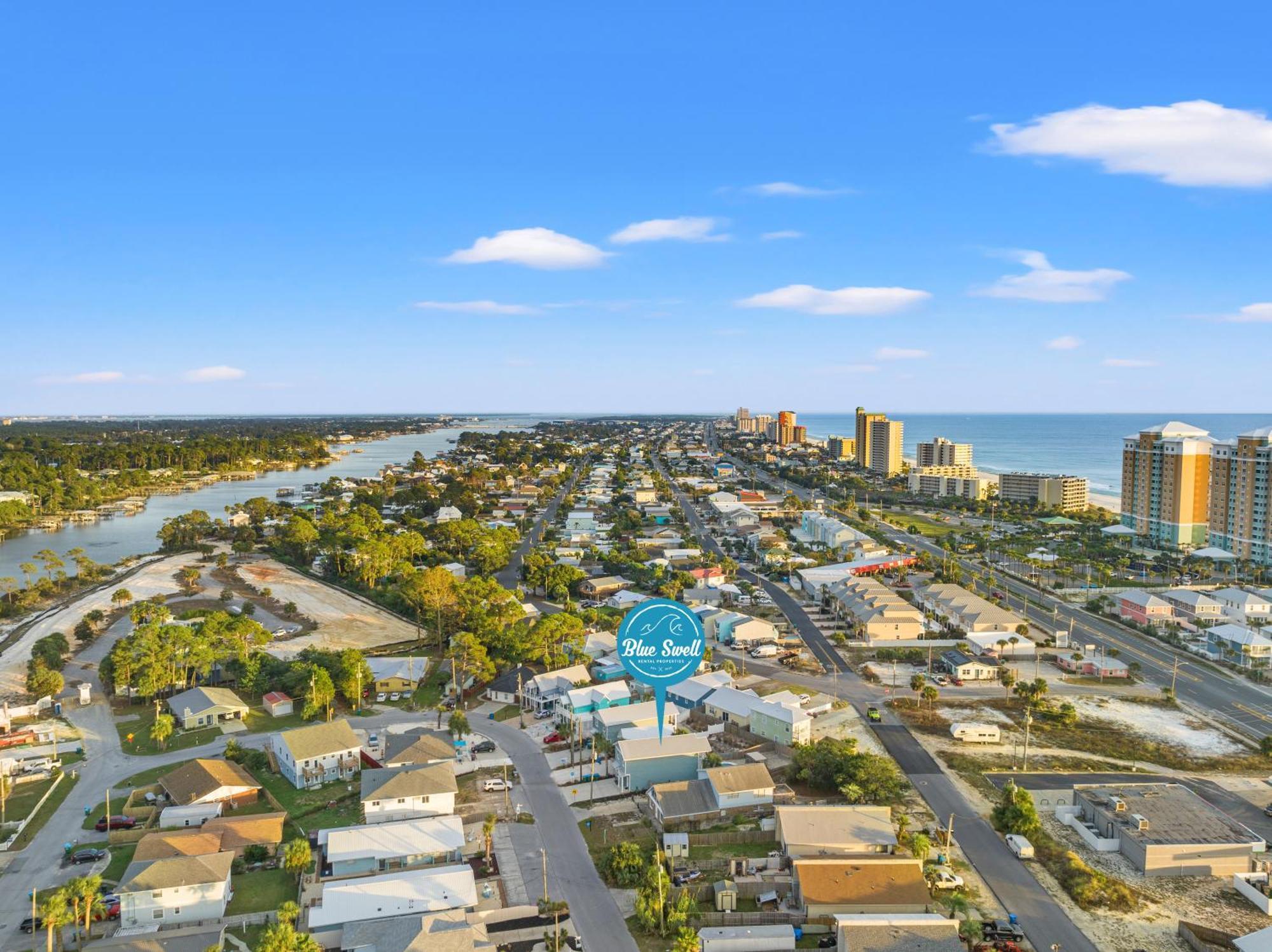 Spacious 4-bed, 3-bath House - Sleeps 12 For The Perfect Getaway * Panama City Beach
