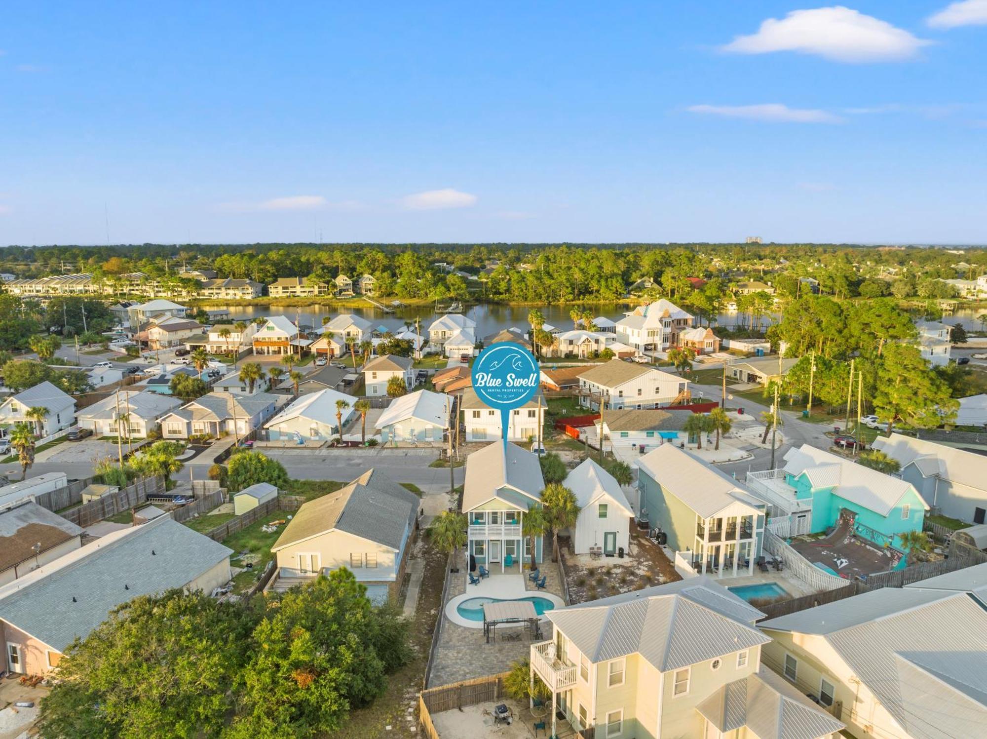 Spacious 4-bed, 3-bath House - Sleeps 12 For The Perfect Getaway * Panama City Beach