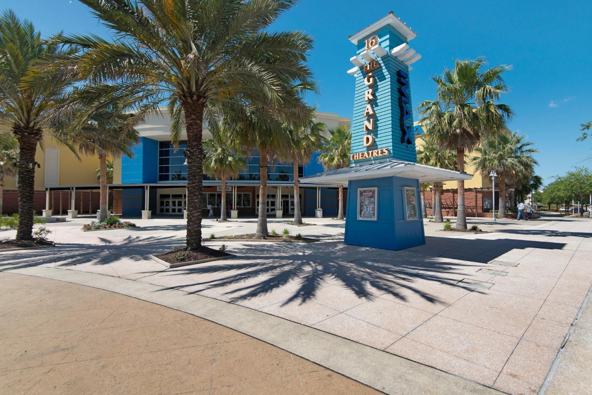 Spacious 4-bed, 3-bath House - Sleeps 12 For The Perfect Getaway Holiday home Panama City Beach